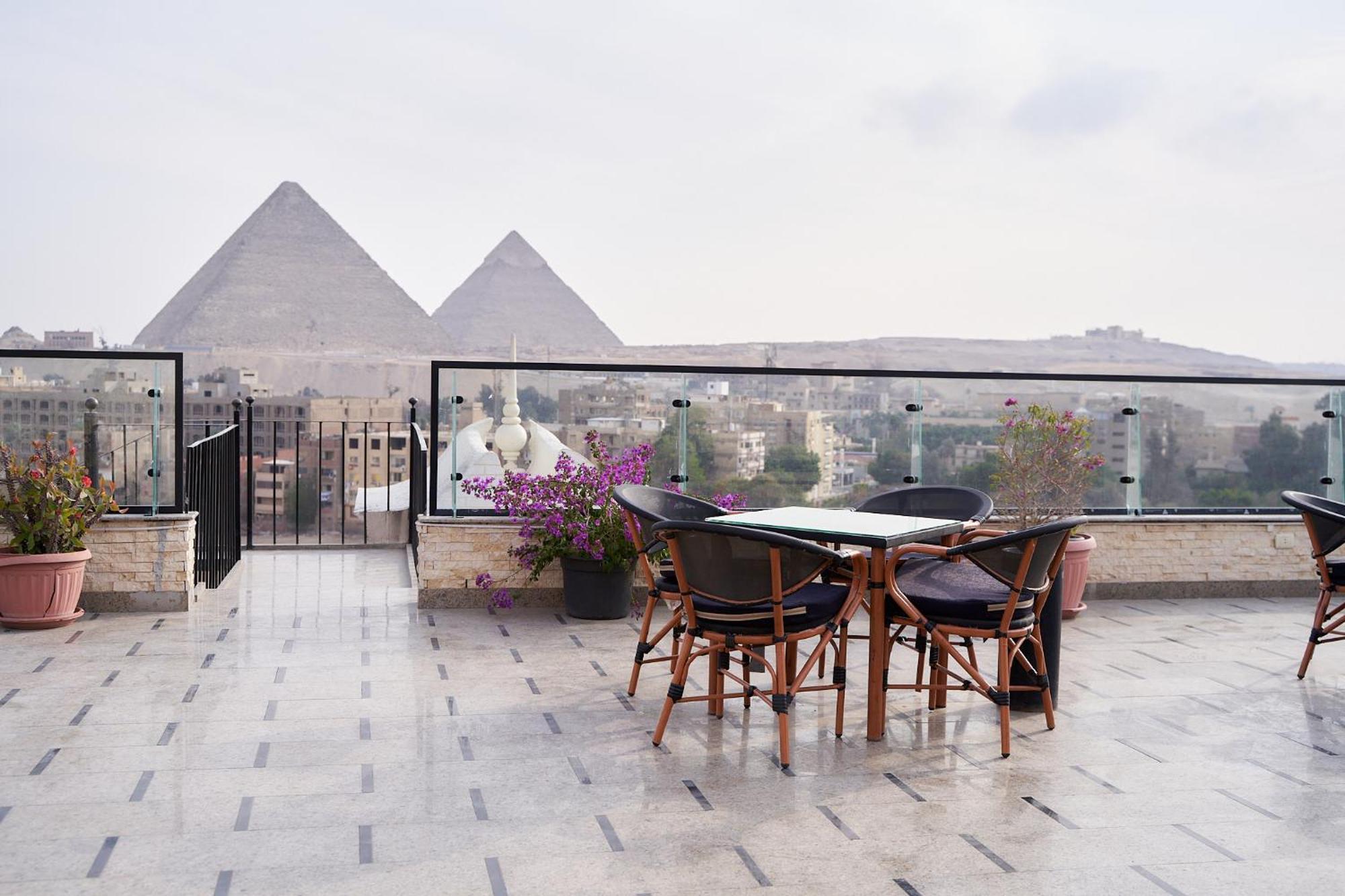 New Top Pyramids Hotel カイロ エクステリア 写真